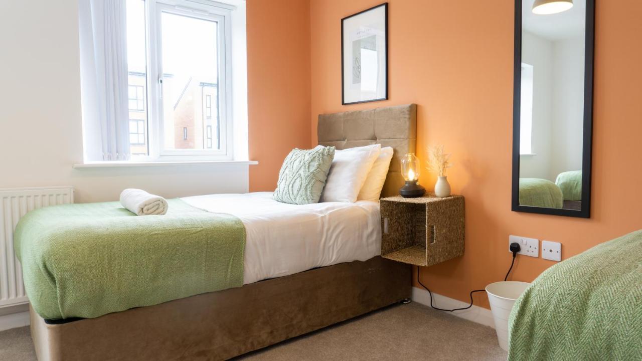 Air Host And - New Build With Parking Minutes From Lfc Ref31